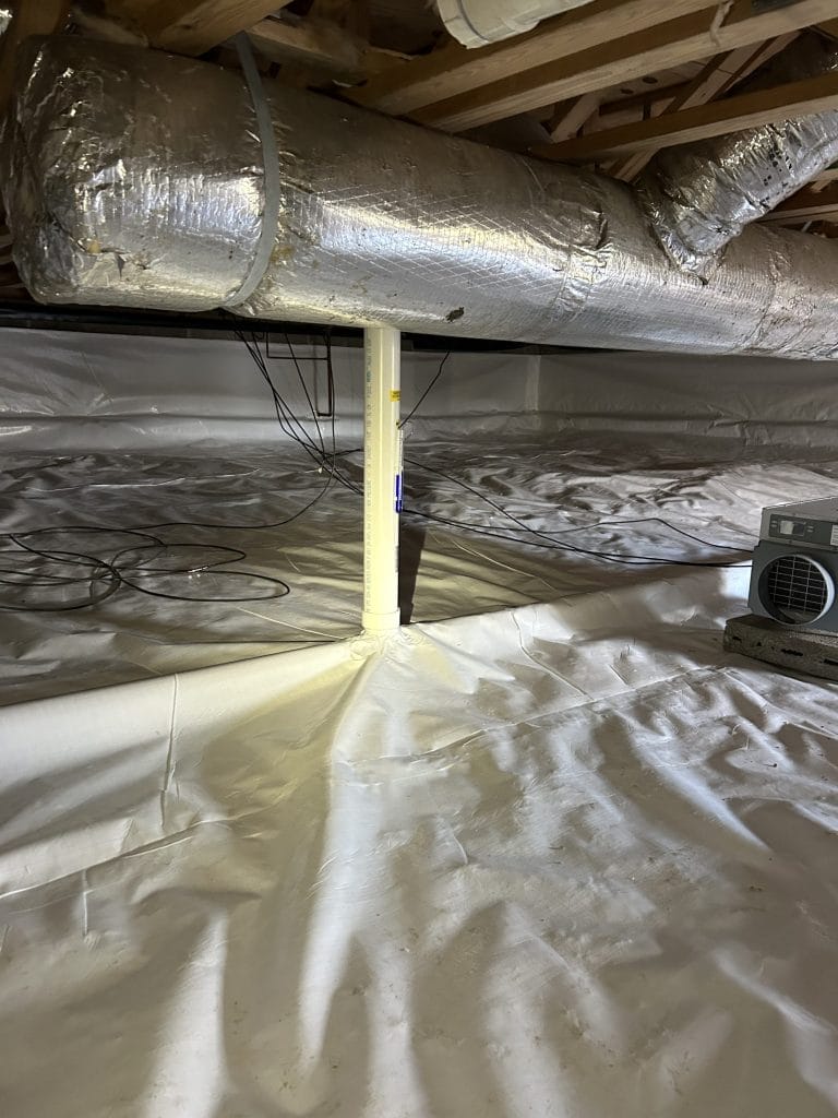 Crawlspace Encapsulation with Vapor Barrier and Ductwork